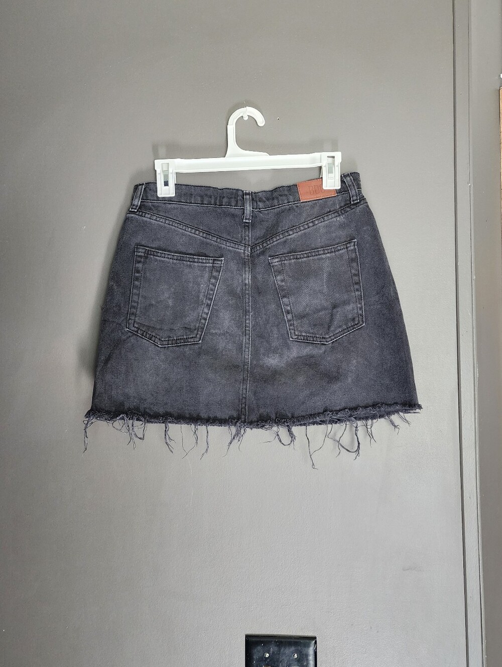 BDG Urban Outfitters High-rise Black Denim Distressed Mini Skirt Size Med - Picture 7 of 15